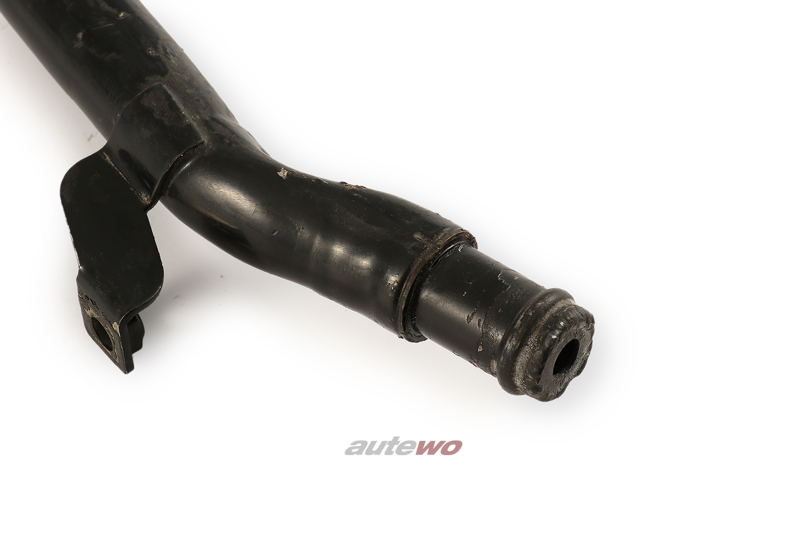 8E0819373K Audi RS4 8E/B7/Cabrio 8H 4.2l V8 BNS Kühlmittelrohr ...
