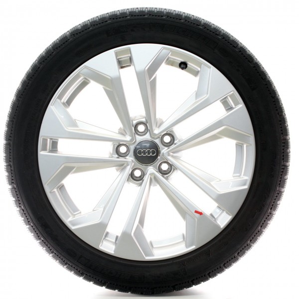 Audi A4 8W B9 Allroad Winterräder 5-Arm-Doppelspeiche 245/45R18 8W9601025L