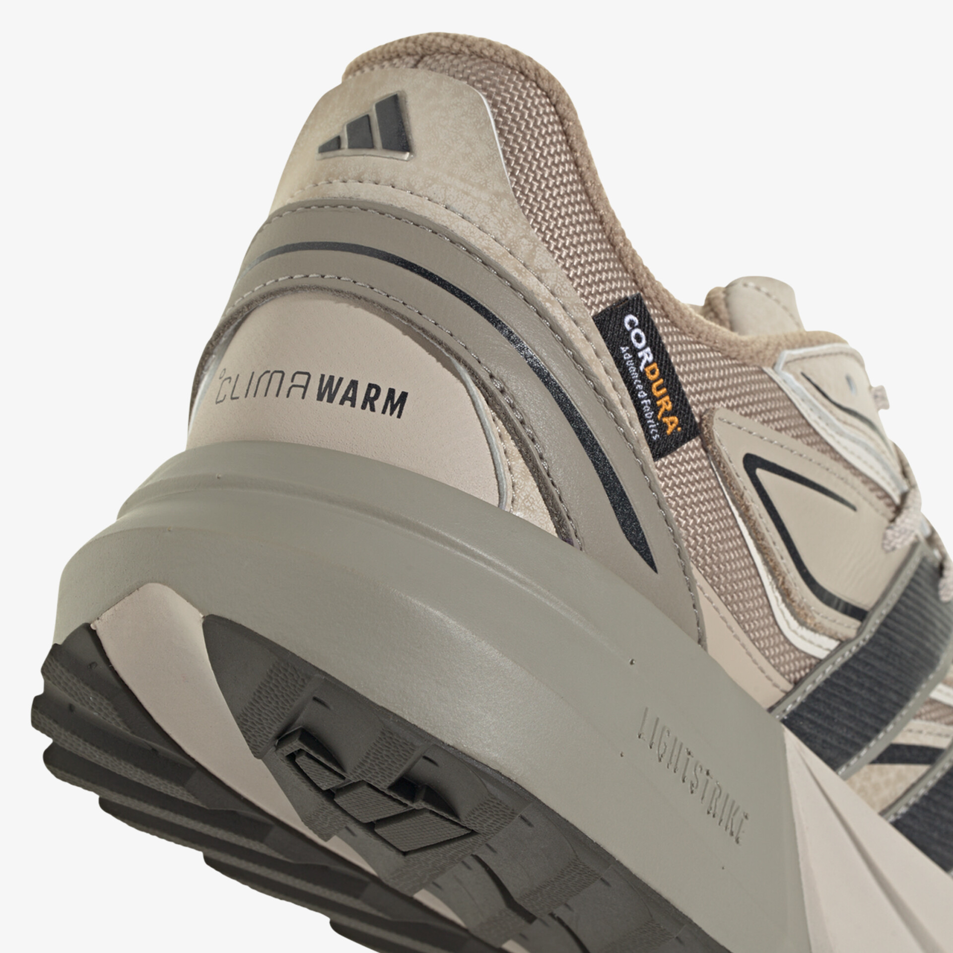 JP7774_8_FOOTWEAR_Photography_DetailView1_white