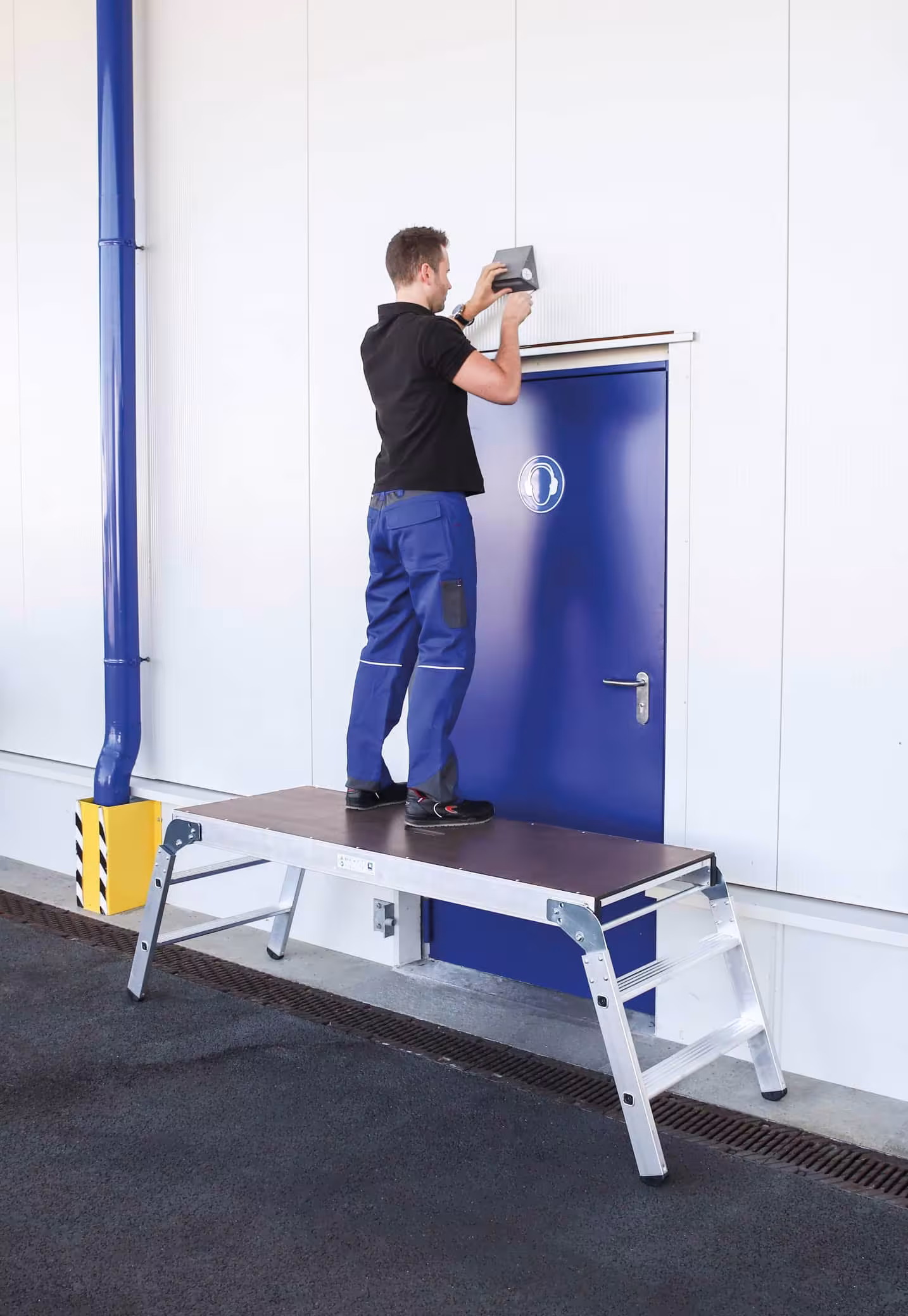 Arbeitsdiele klappbar 1,70 x 0,60 m von der Marke Munk aus der Produktreihe Tritte, Podeste, Dielen