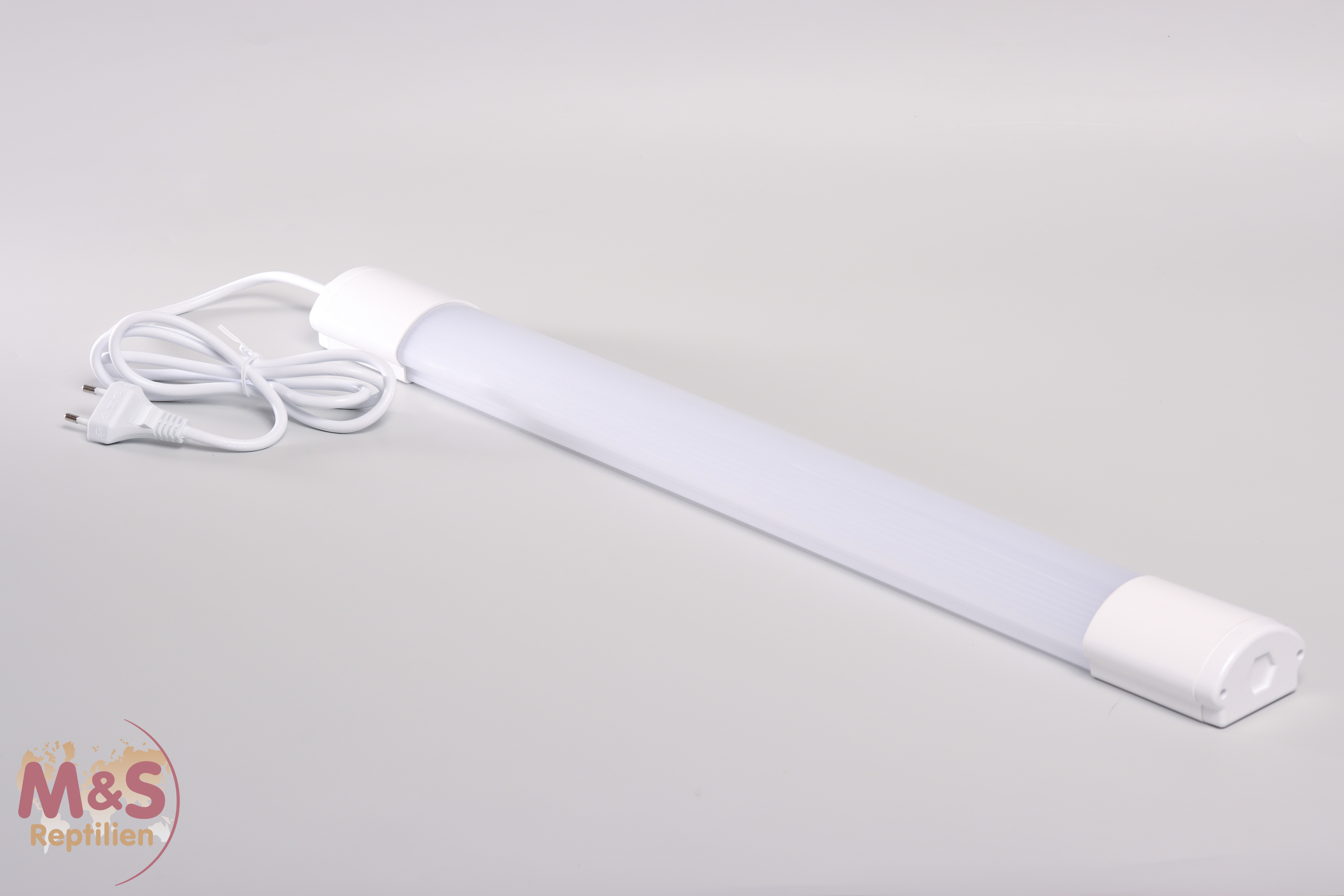 NEU: M&S  LED Leuchte 60 cm Feuchtraum, 18 Watt