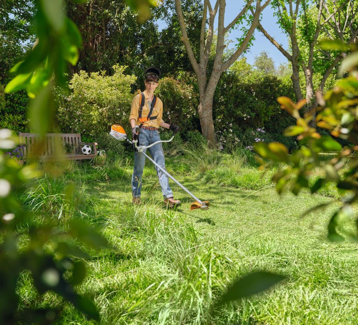 STIHL Akku-Motorsense FSA 80, 380 mm Schnittkreis, mit Zweihandgriff, für AK-System, ohne Akku Produktabbildung 3
