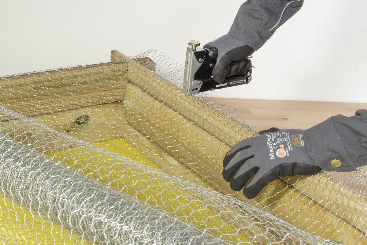 wolfcraft Handtacker Set tacocraft 7, mit 1000 Breitrückenklammern für Arbeiten im Haushalt Produktabbildung 5