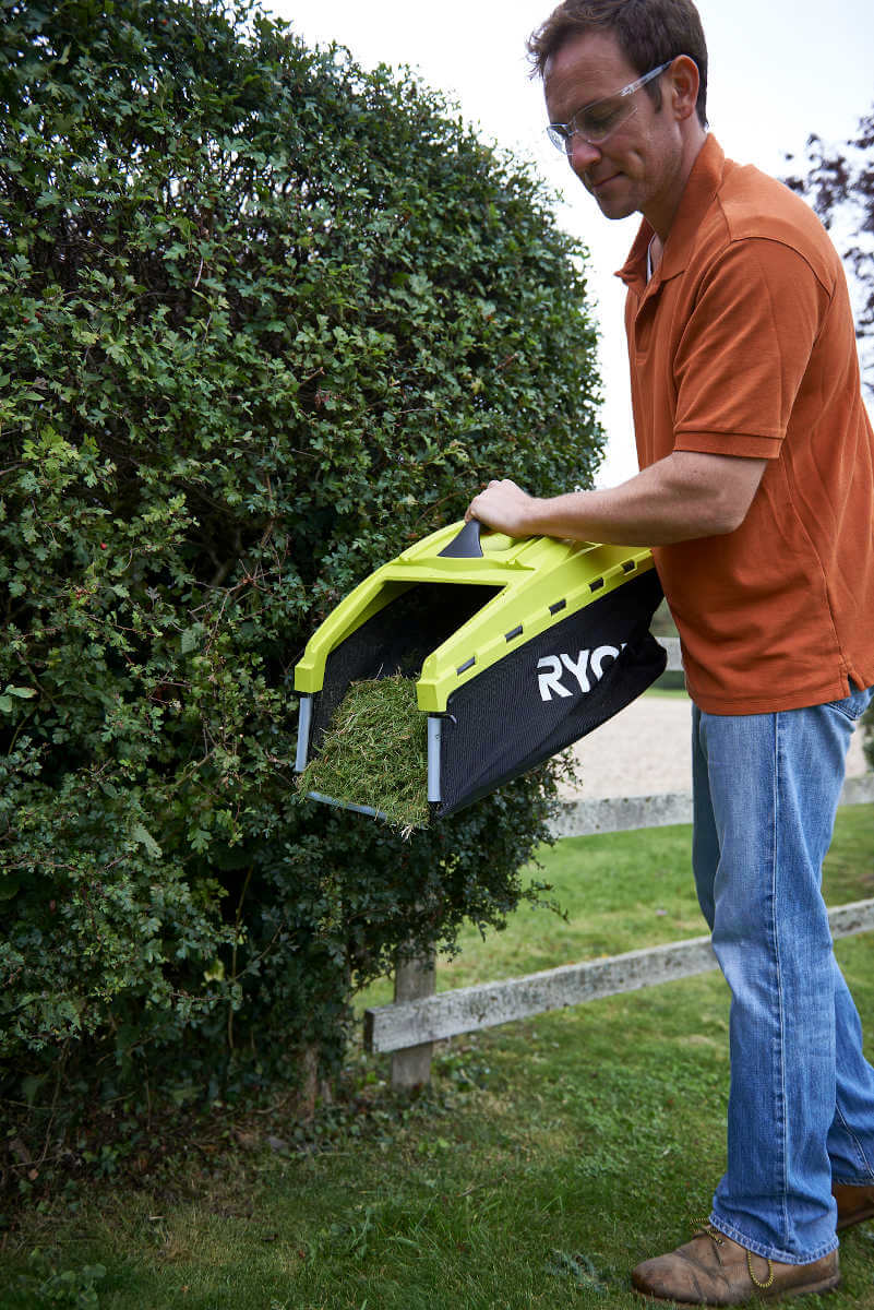 RYOBI RLM15E36H Elektro-Rasenmäher 1500 W | 36 cm Schnittbreite + Mulchkeil Produktabbildung 4