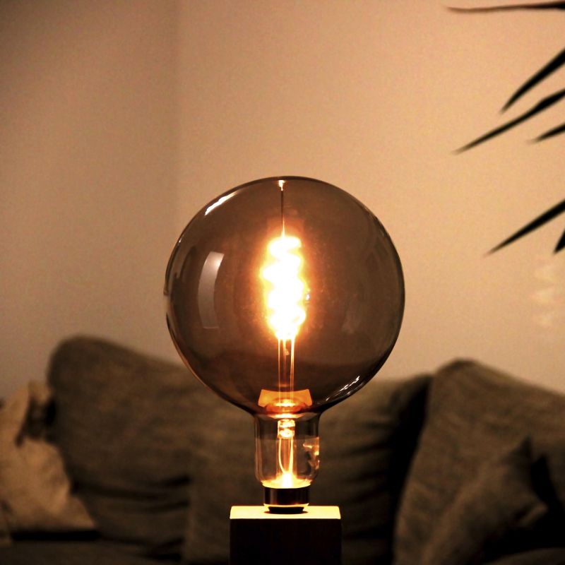 tint B-Ware smarte LED-Globe Retro Gold XXL, E27, 4,9 W, 350 lm, white+ambiance 1800-6500 K Produktabbildung 2