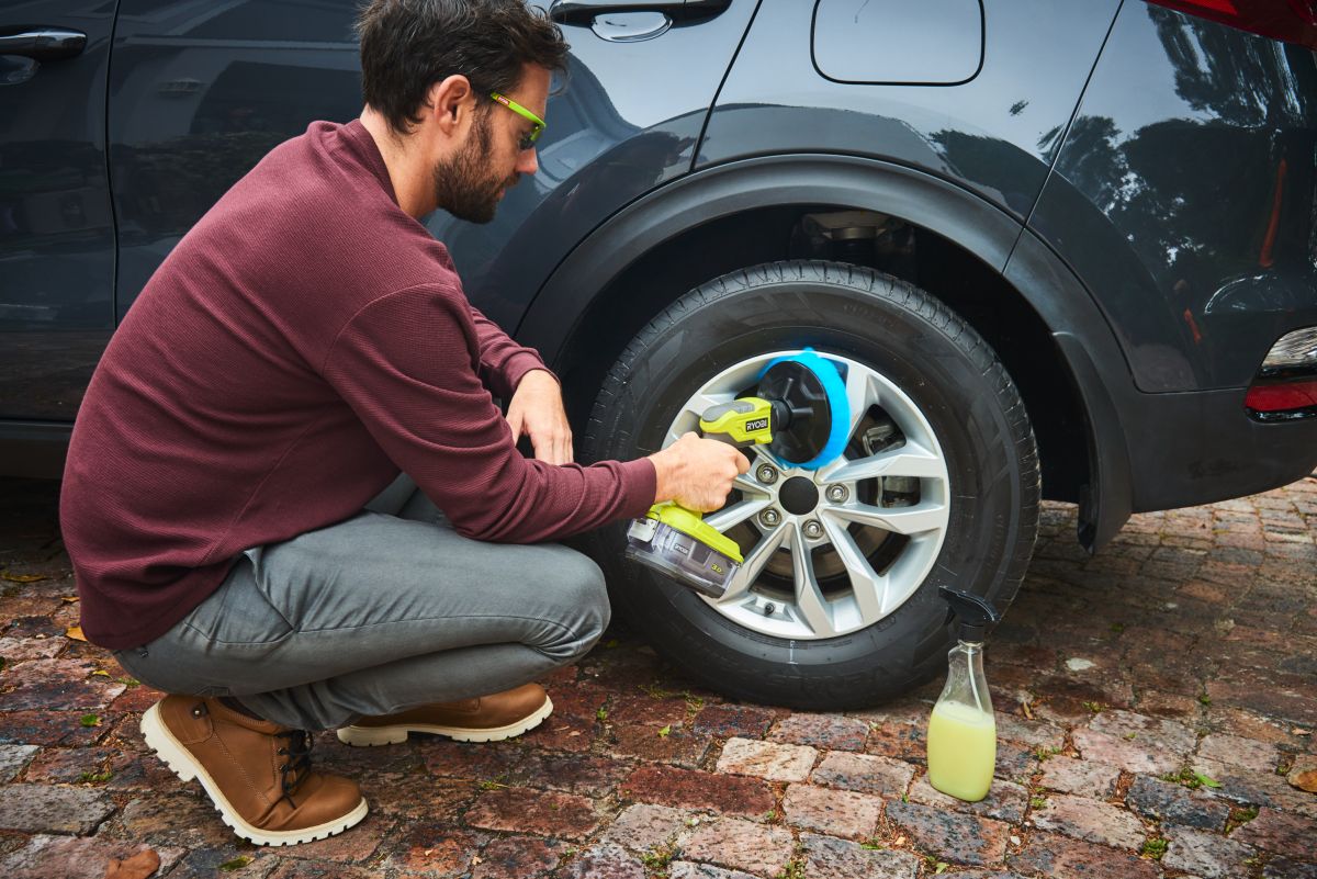 Ryobi Akku-Reinigungsbürste 18V ONE+ R18CPS-0, 15 cm Bürste, IPX7, Outdoor & Haushalt, ohne Akku & Ladegerät Produktabbildung