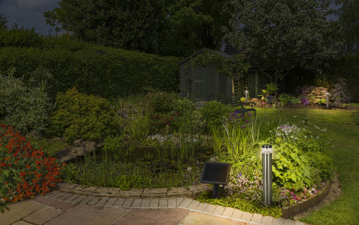 LEDVANCE LED Pollerleuchte Endura Hybrid Orion, wetterfeste 12 V Wegleuchte aus Stahl, grau Produktabbildung 4