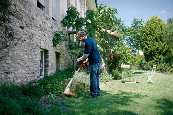 STIHL Elektro-Trimmer FSE 31, 245 W, schwenkbarer Mähkopf, besonders leicht Produktabbildung 2