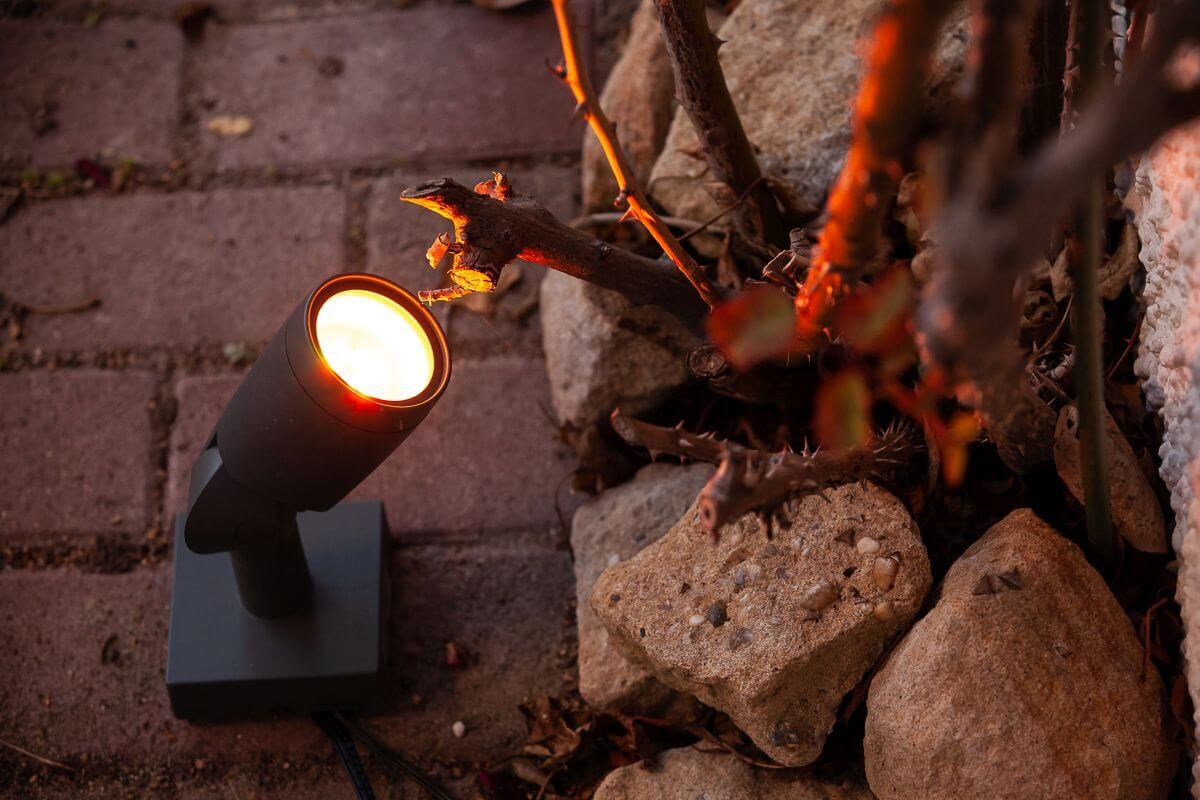 Ledvance SMART+ WiFi GARDEN Spot, 4,5 W, 260 lm, IP 65, 3000 K, Warmweiß, Dimmbar, RGBW Produktabbildung 8