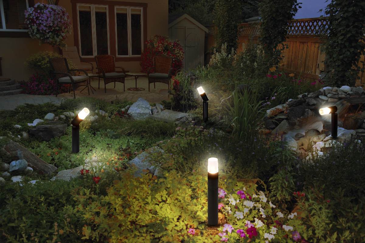 LEDVANCE Endura Hybrid Rota Spike Bundle, 12 V LED-Erdspießleuchte mit Solarpanel und Connector Produktabbildung 2