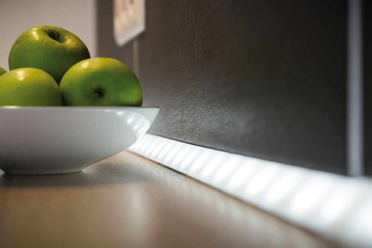 Paulmann LED-Stripe Profil Function Delta, 1, 2 m kürzbar | Endkappe Profil mit Diffusor (1m) Produktabbildung 4