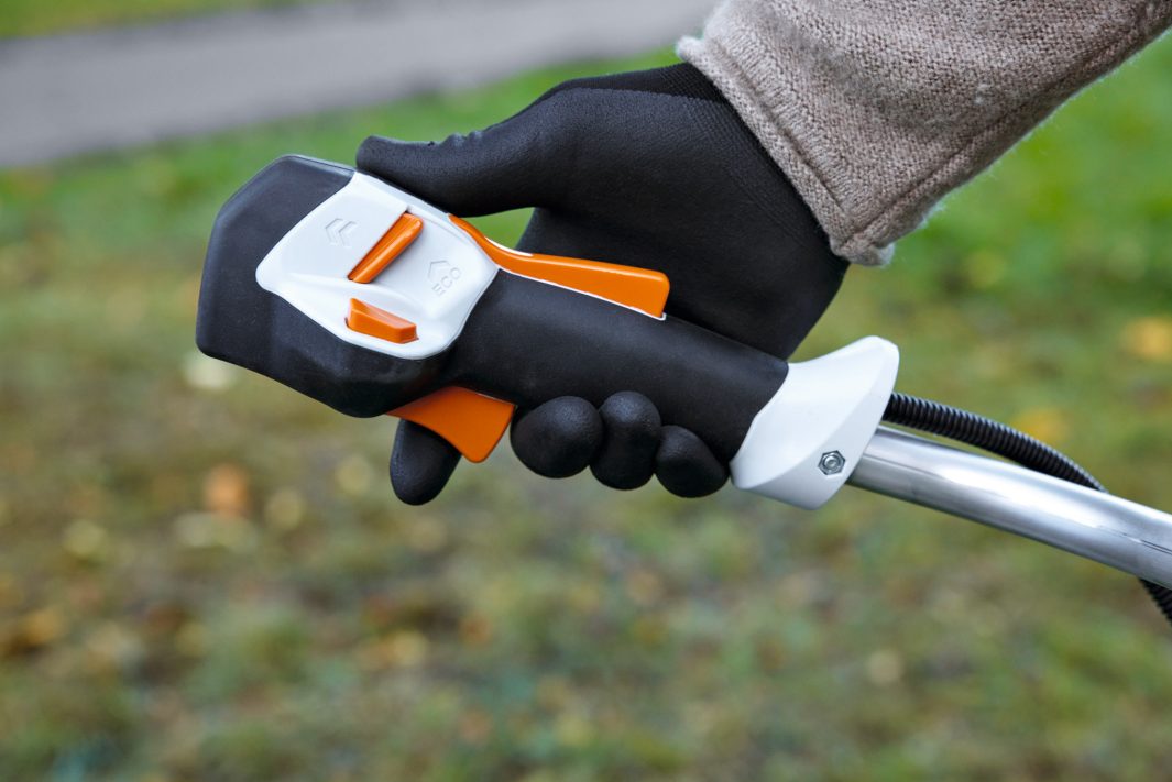 STIHL Akku-Motorsense FSA 120, mit AutoCut 27-2, 36V, mit Zweihandgriff, ohne Akku & Ladegerät Produktabbildung 3