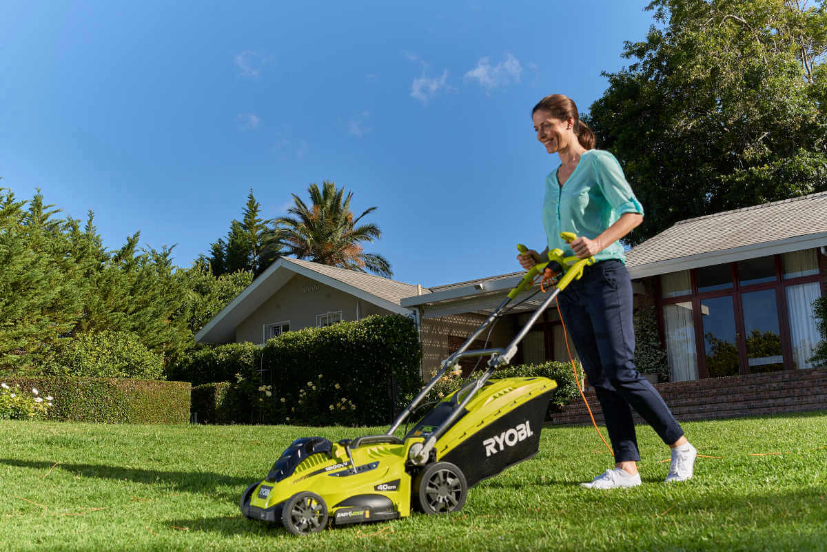 RYOBI RLM18E40H Elektro-Rasenmäher 1800 W | 40 cm Schnittbreite + Mulchkeil