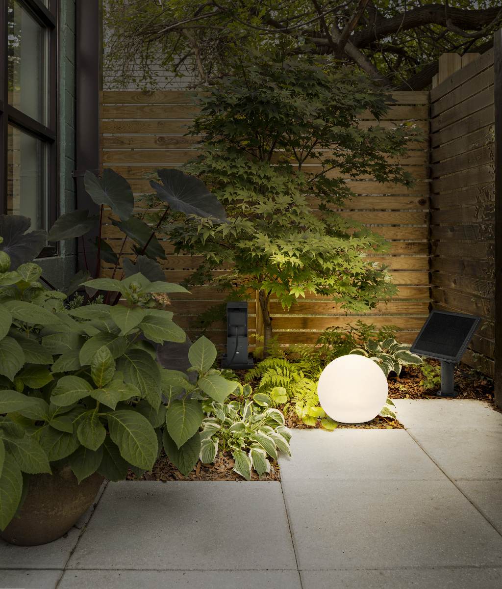 LEDVANCE Endura Hybrid Ball Bundle, 12 V LED-Erdspießleuchte rund mit Solarpanel und Connector Produktabbildung 2