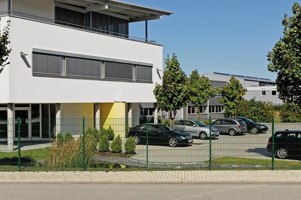 Alberts Komplettset Doppelstabmattenzaun, Grün, Mattenbreite 2 m, 200 cm hoch, 6 m lang Produktabbildung 5